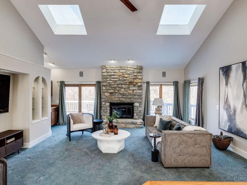 9883 Fawnrun Court, Evendale, OH 45241 Photo 8