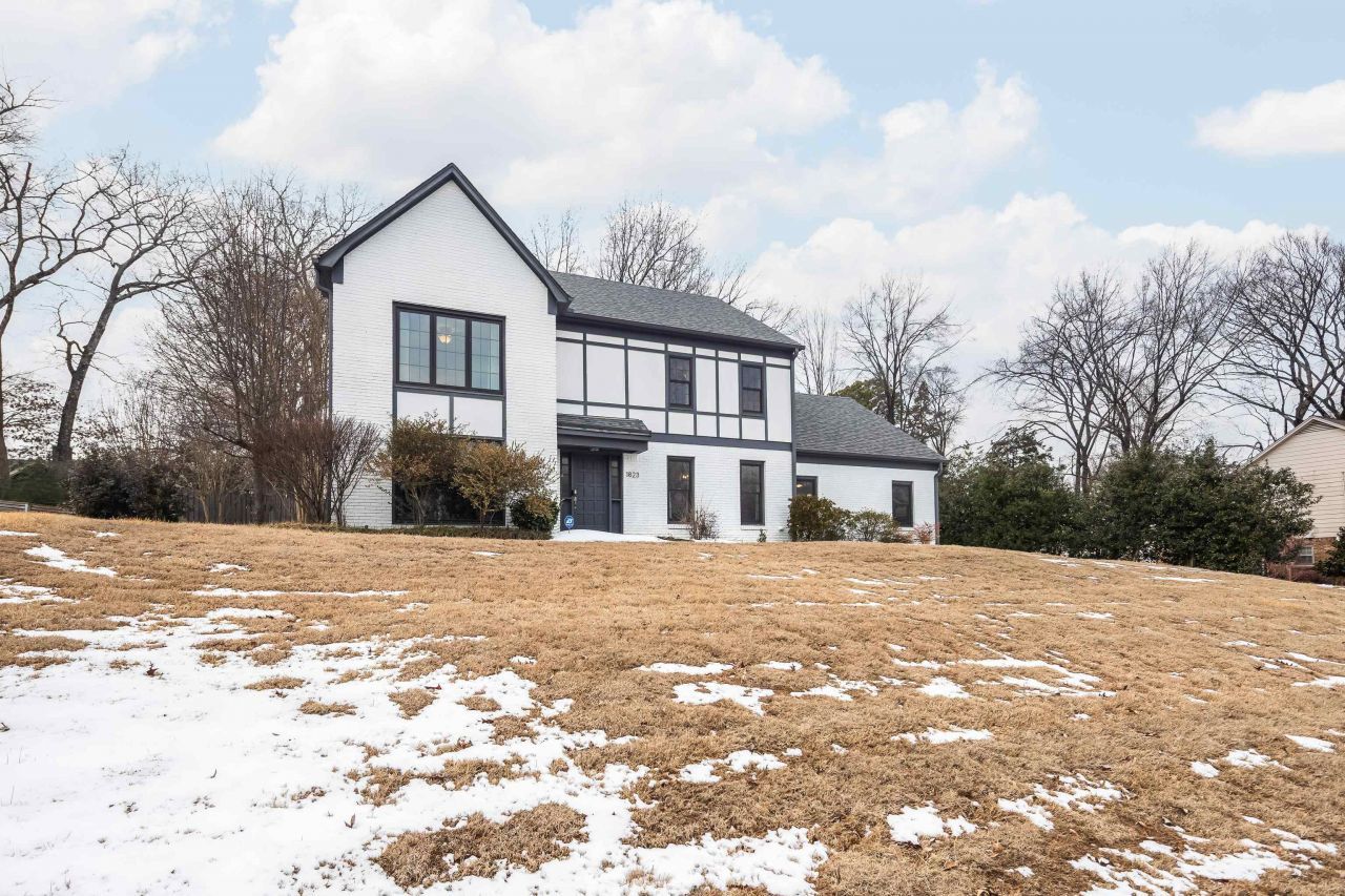 1823 New Riverdale Rd, Germantown, TN 38138 Main Photo