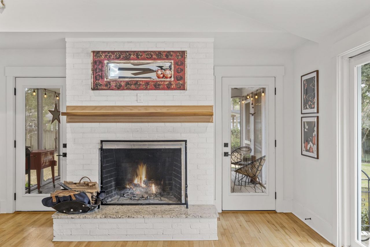 977 Cliffwood Drive Photo 12