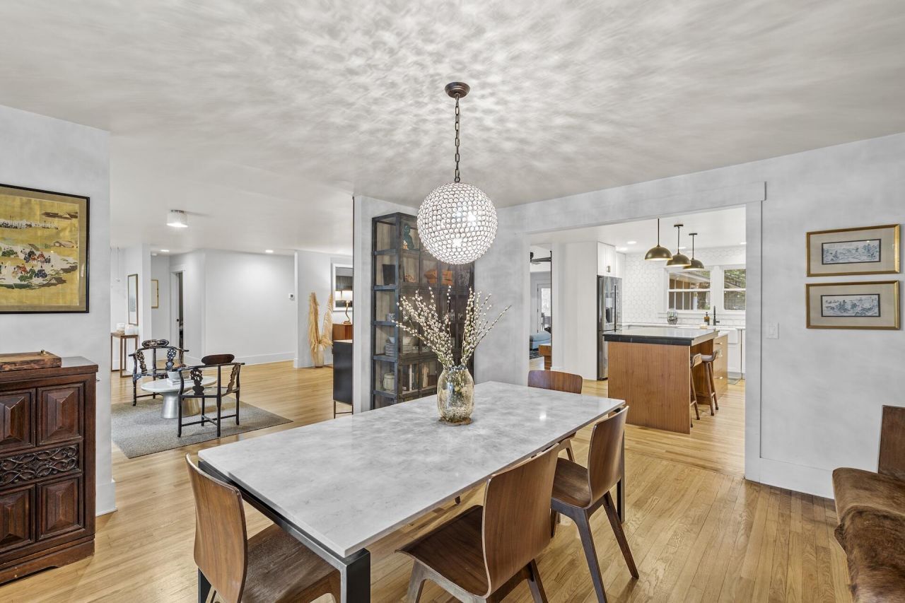 977 Cliffwood Drive Photo 13