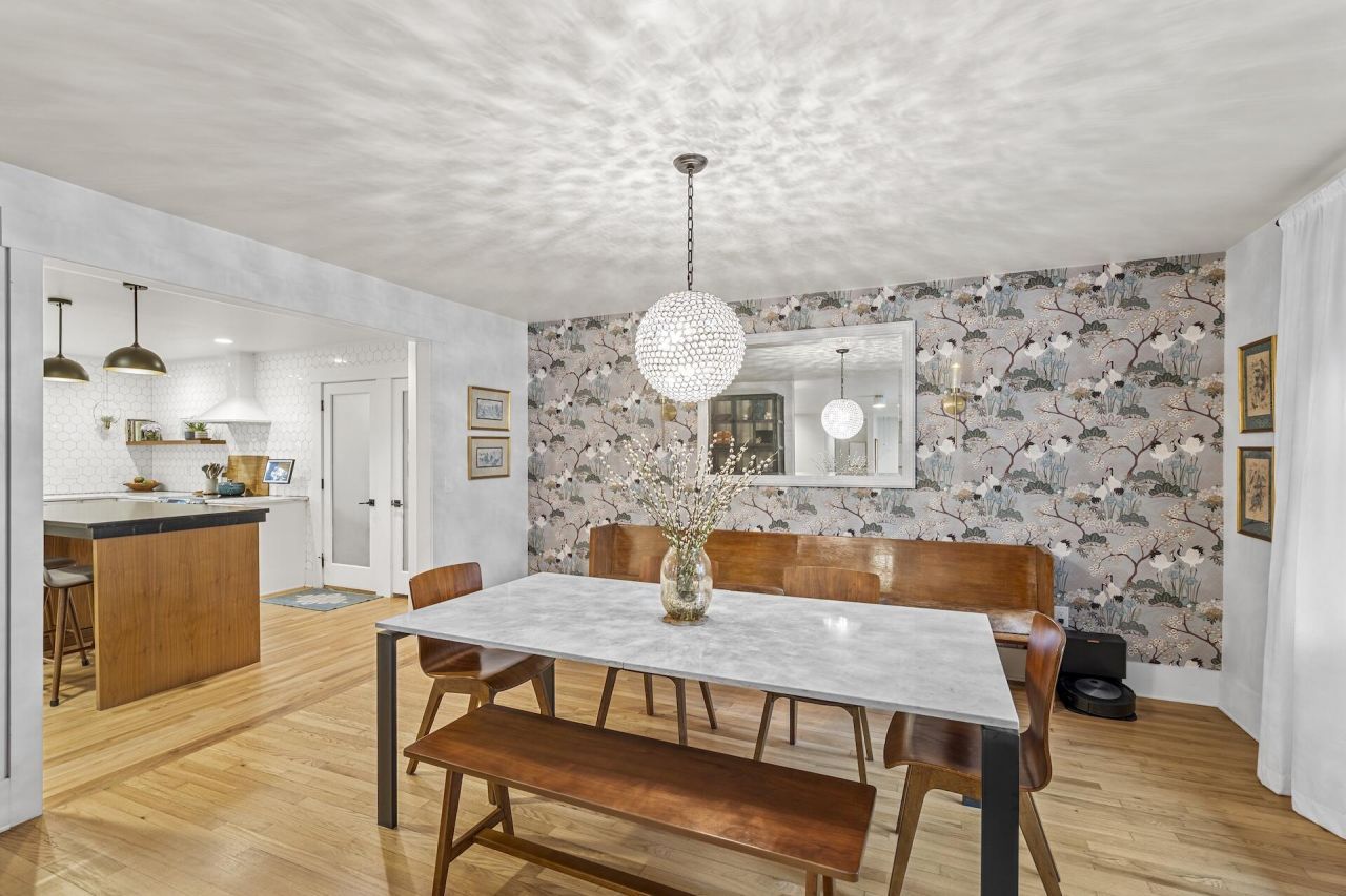 977 Cliffwood Drive Photo 14