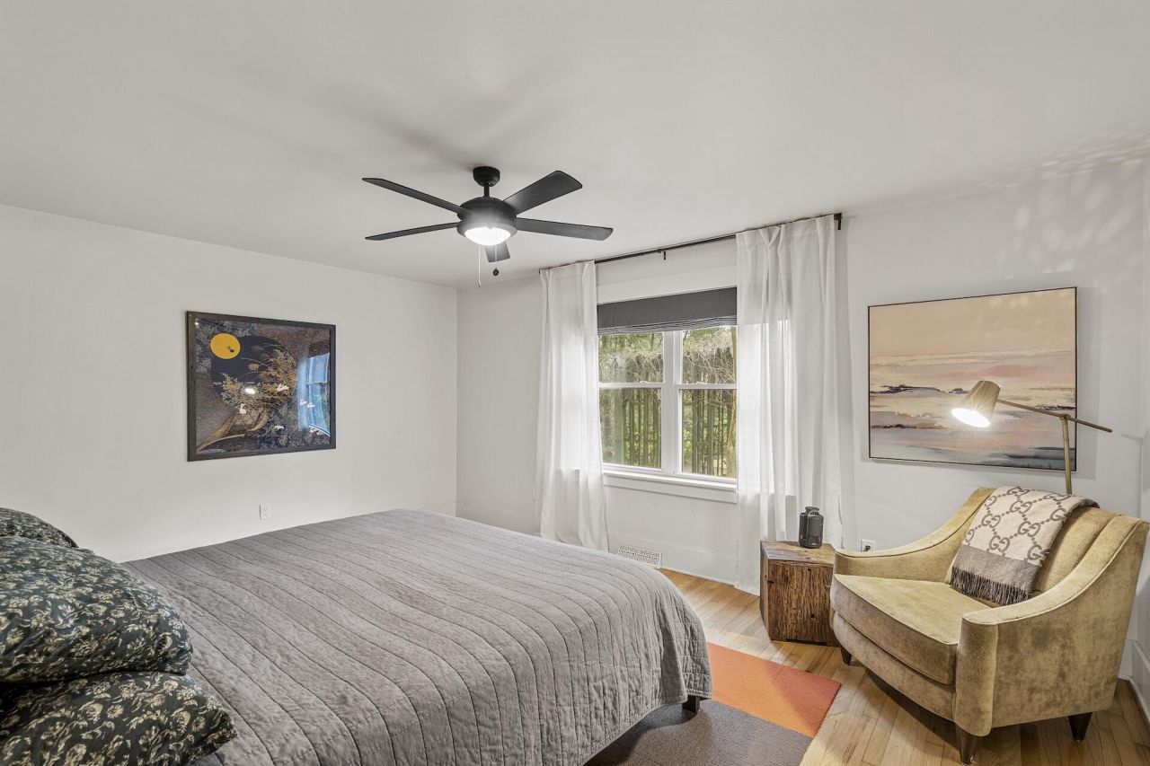 977 Cliffwood Drive Photo 20