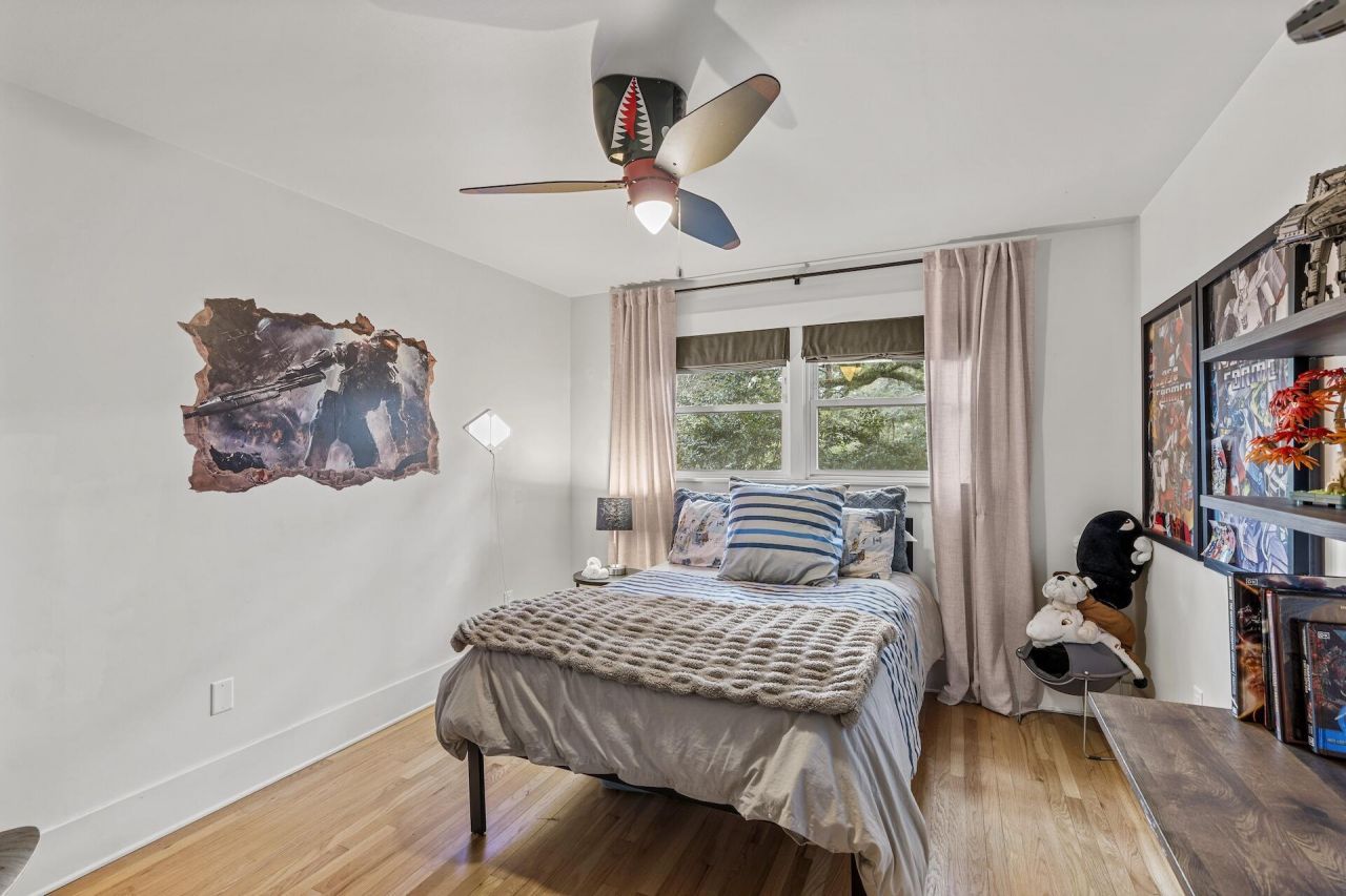 977 Cliffwood Drive Photo 24