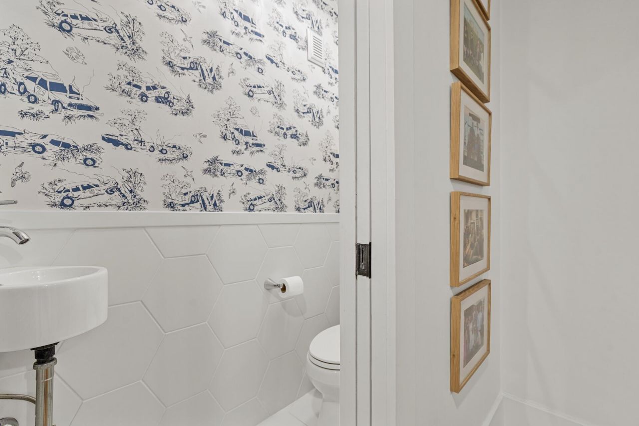 977 Cliffwood Drive Photo 26