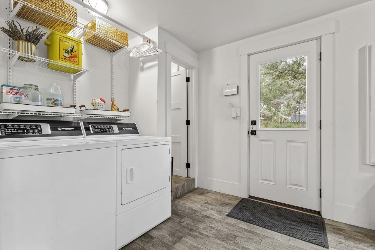 977 Cliffwood Drive Photo 33