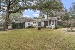 977 Cliffwood Drive photo 4