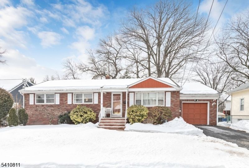 25 Madison Ave, Rochelle Park, NJ 07662 Main Photo