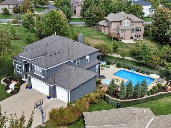 24032 W 112th Court, Olathe, KS 66061