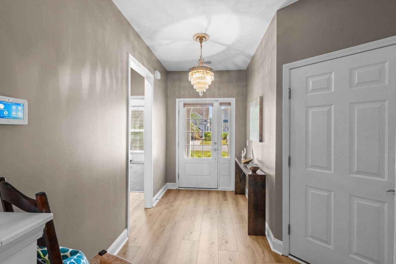 2534 Greenbank Dr.  Photo 4