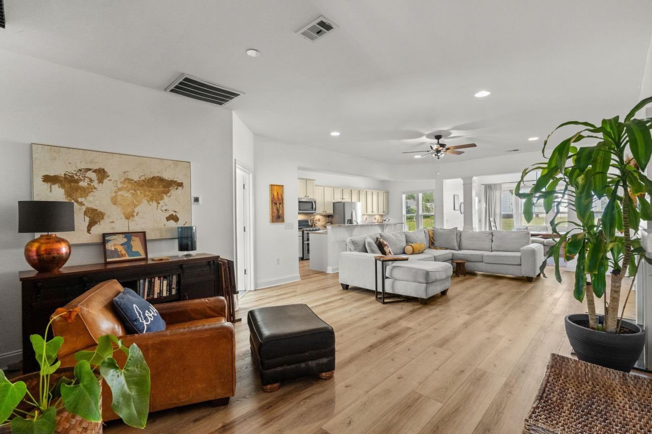 2534 Greenbank Dr.  Photo 5