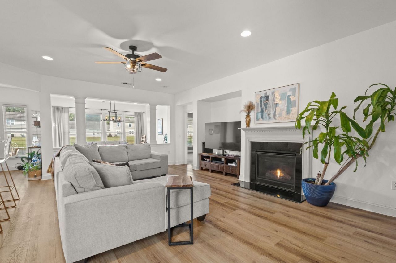 2534 Greenbank Dr.  Photo 7