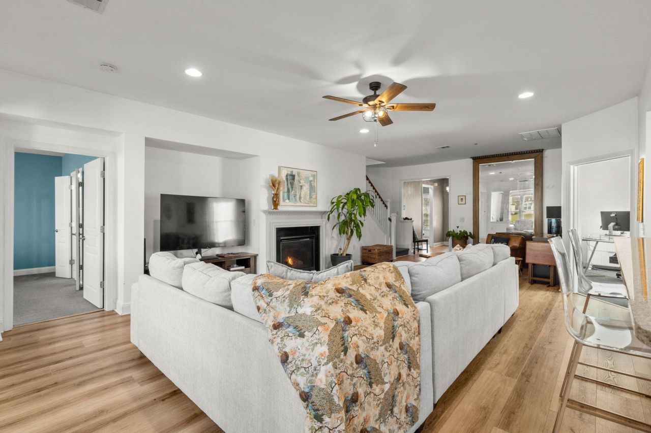 2534 Greenbank Dr.  Photo 8