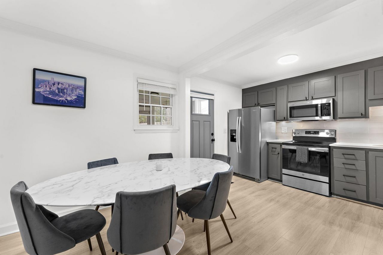 224 Grove Street Photo 13