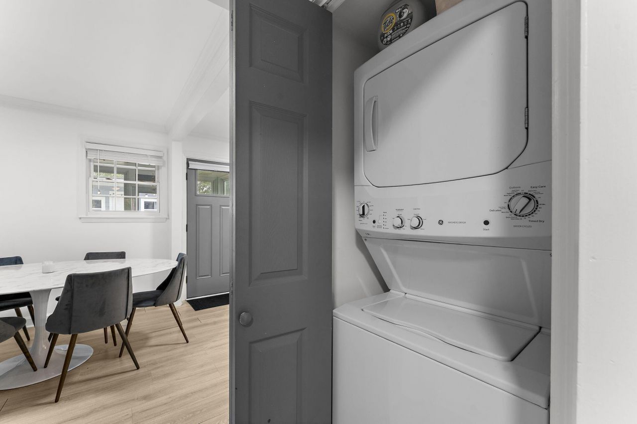 224 Grove Street Photo 16