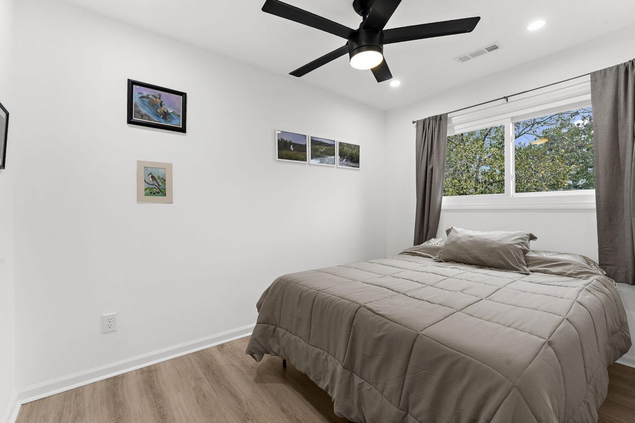 224 Grove Street Photo 23