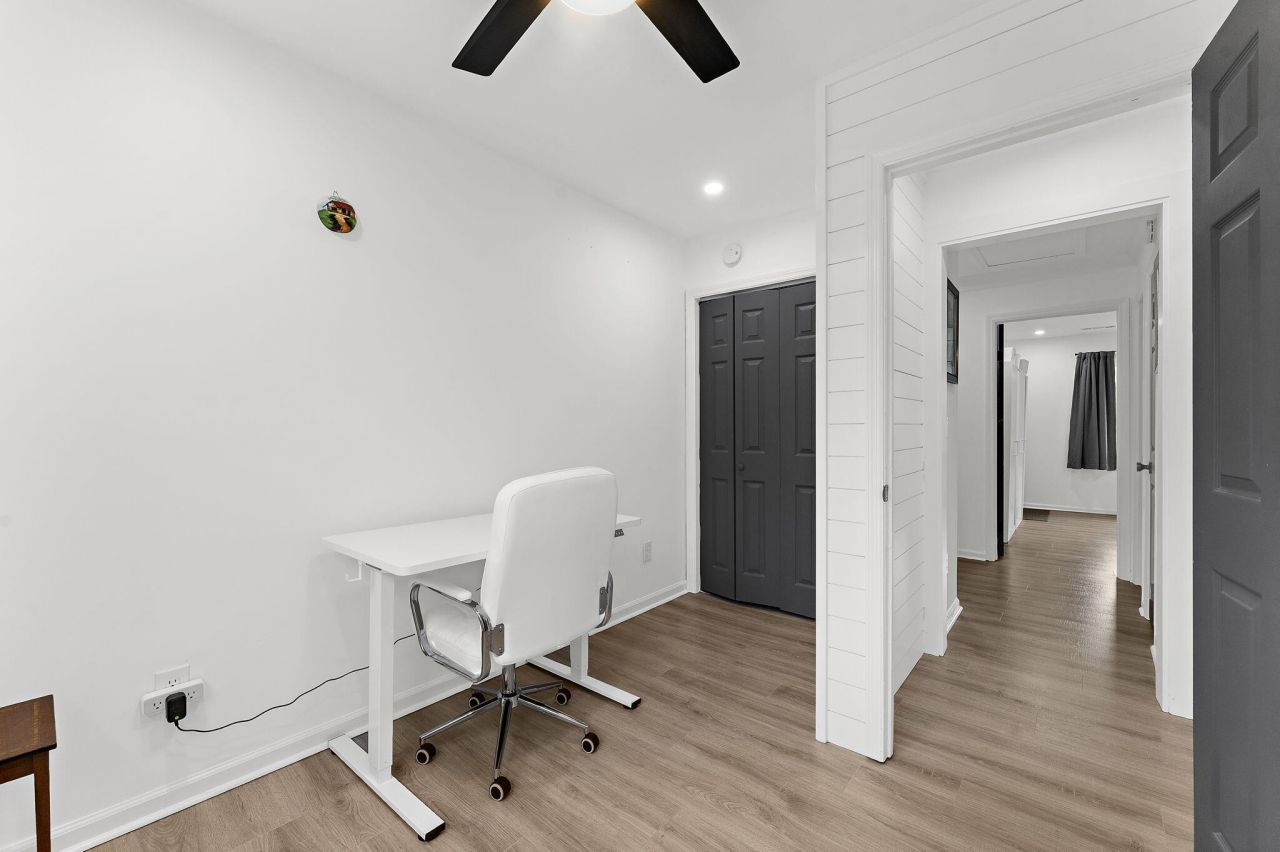 224 Grove Street Photo 26