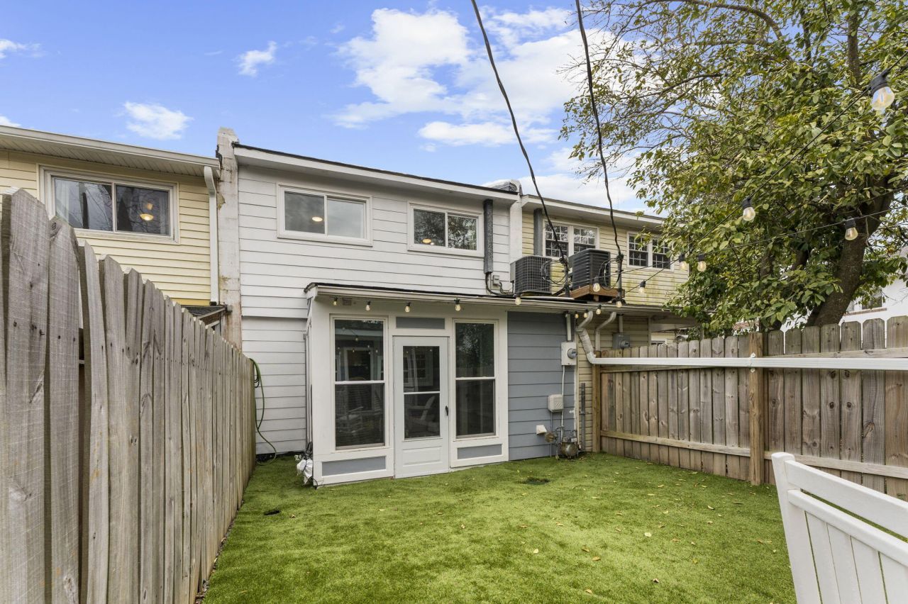 224 Grove Street Photo 32