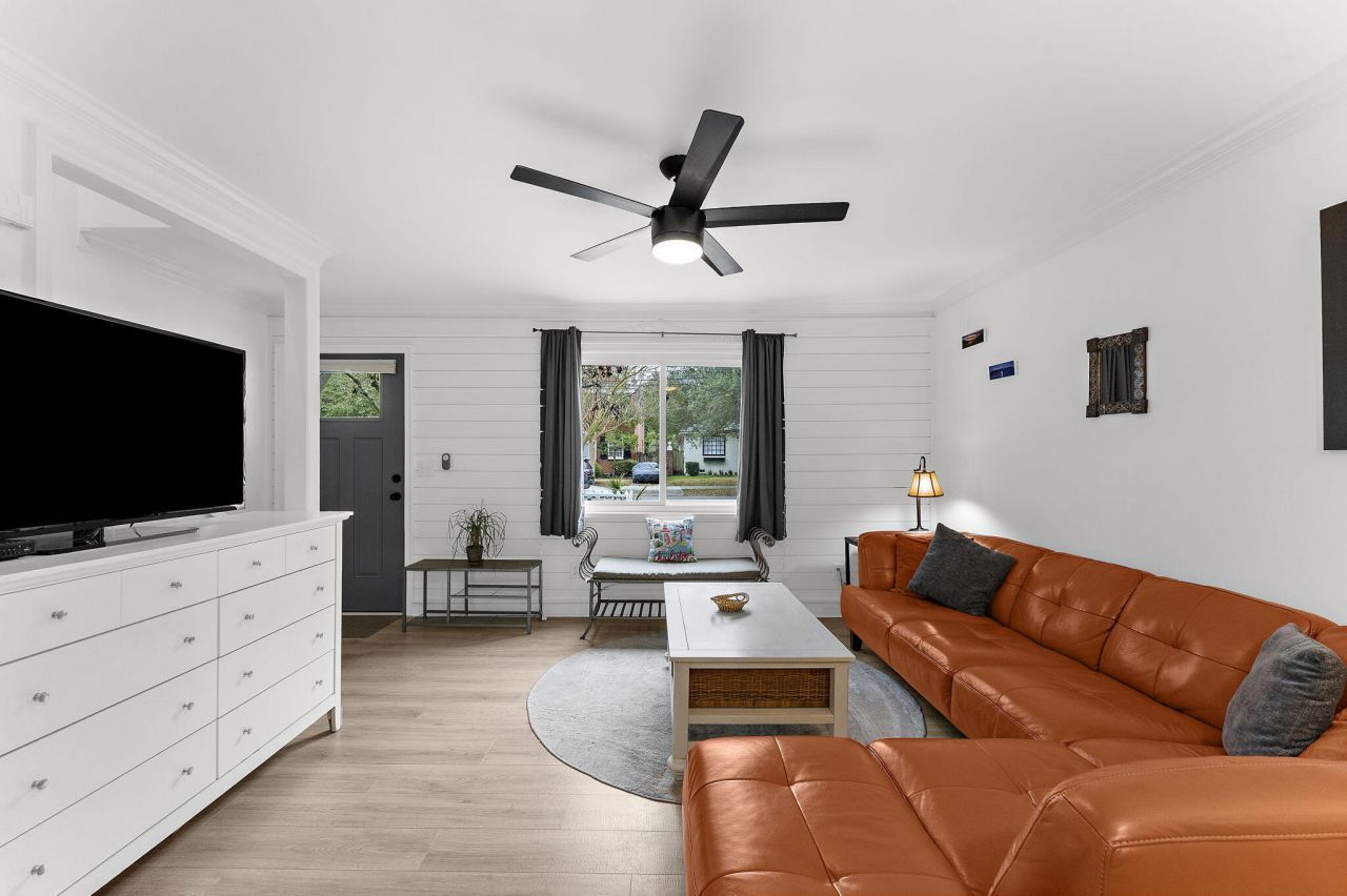 224 Grove Street Photo 6