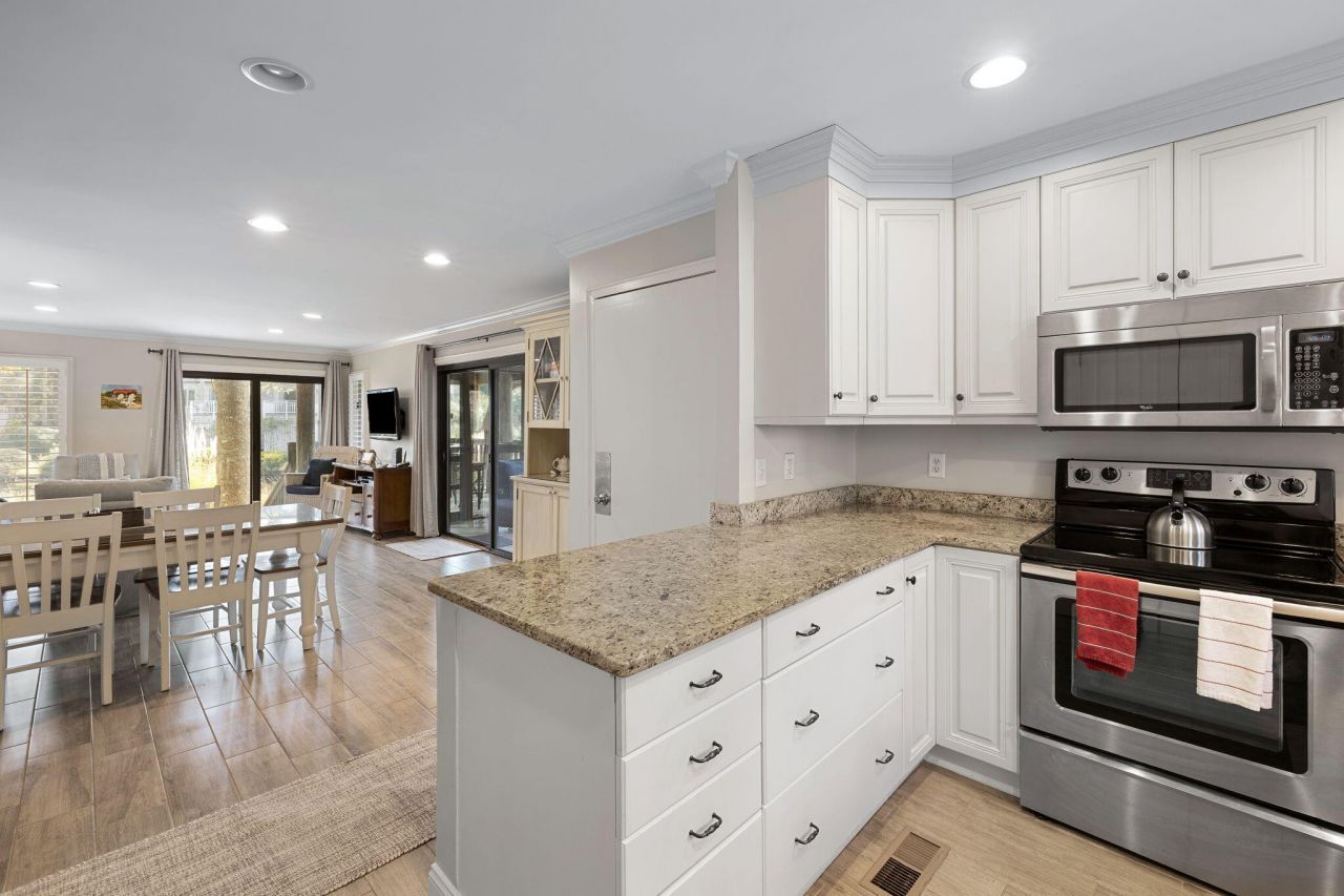 4581 Park Lake Drive Photo 10