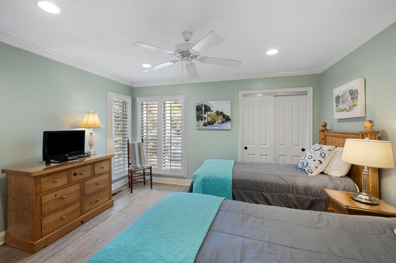 4581 Park Lake Drive Photo 17