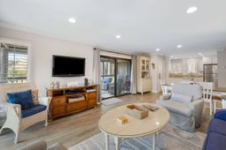 4581 Park Lake Drive photo 4