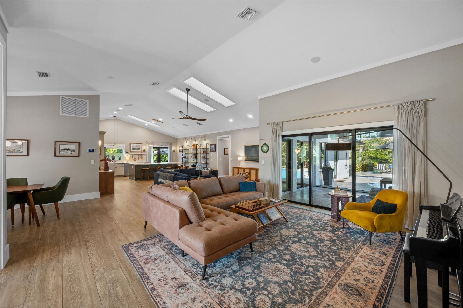 15855 Meadow Wood Drive, Wellington, FL 33414 Photo