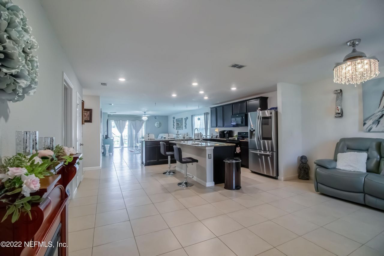 8687 Lake George Circle W, Macclenny, FL 32063 Photo