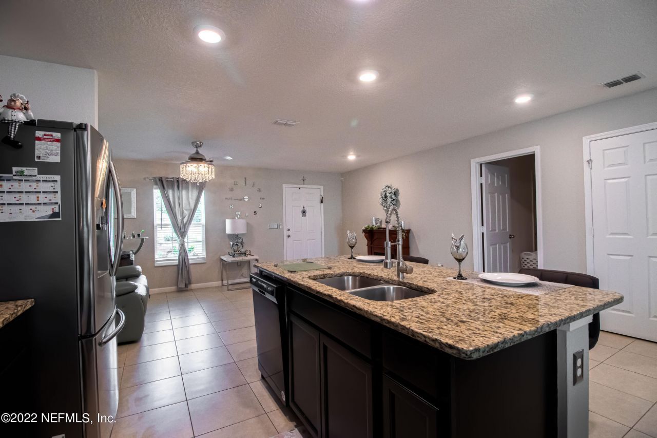 8687 Lake George Circle W, Macclenny, FL 32063 Photo