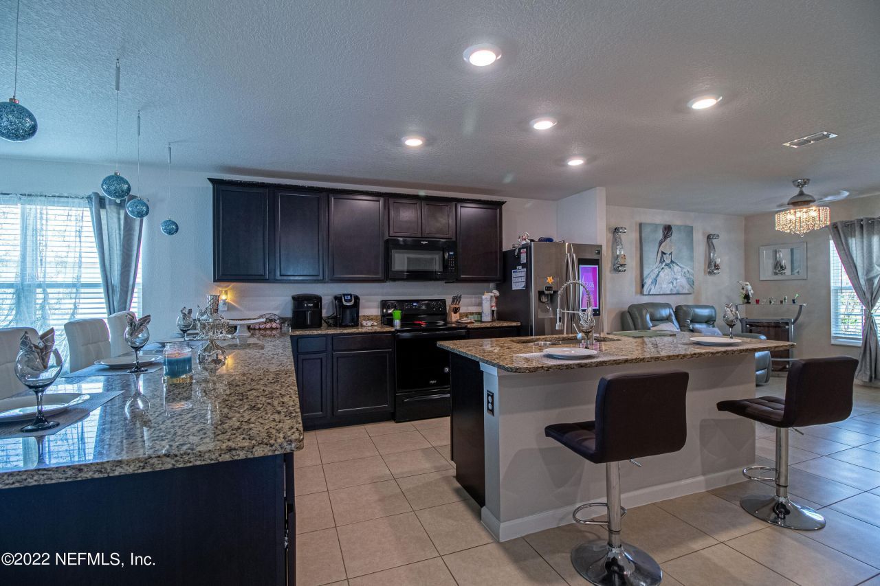 8687 Lake George Circle W, Macclenny, FL 32063 Photo