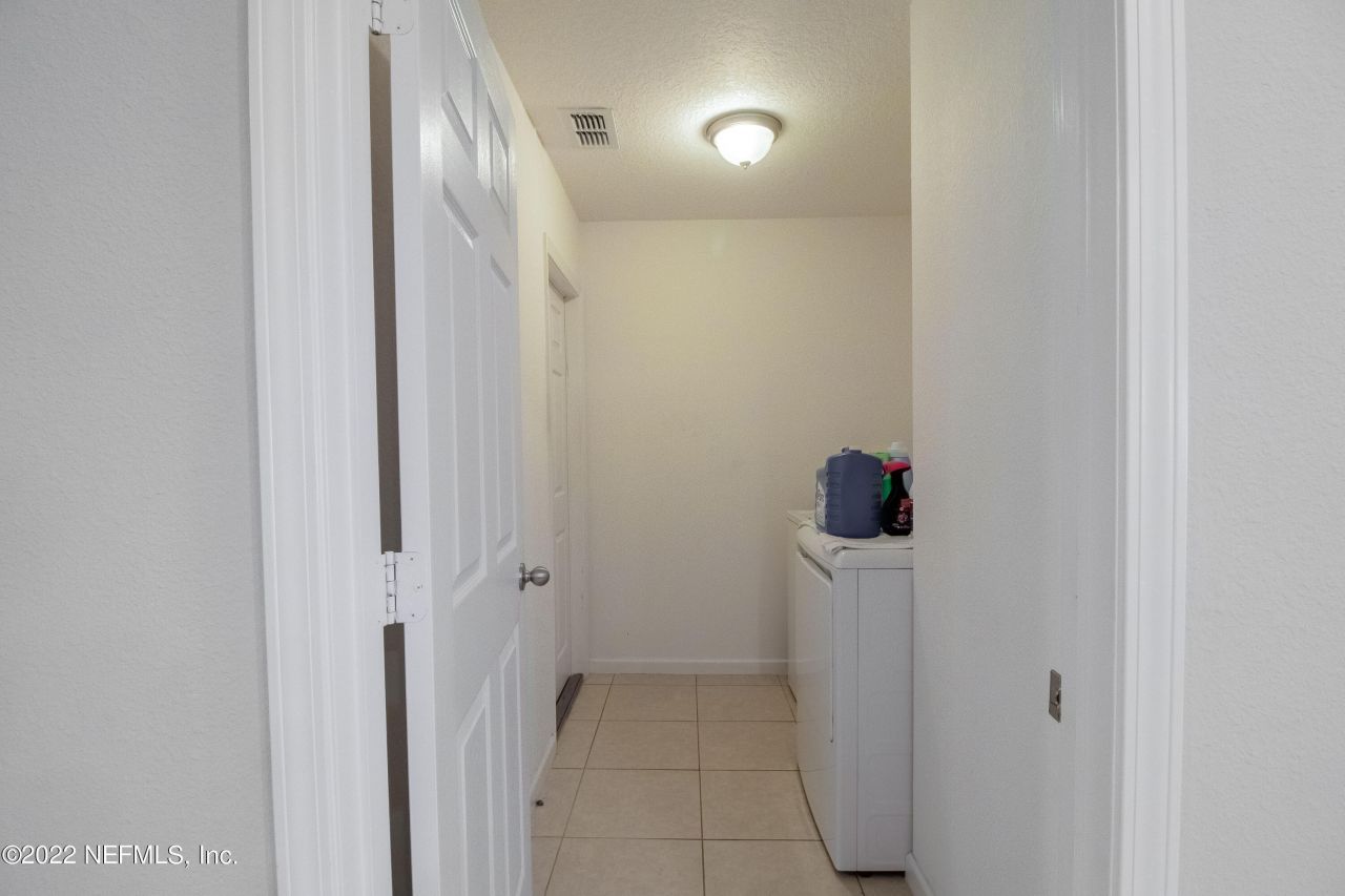8687 Lake George Circle W, Macclenny, FL 32063 Photo