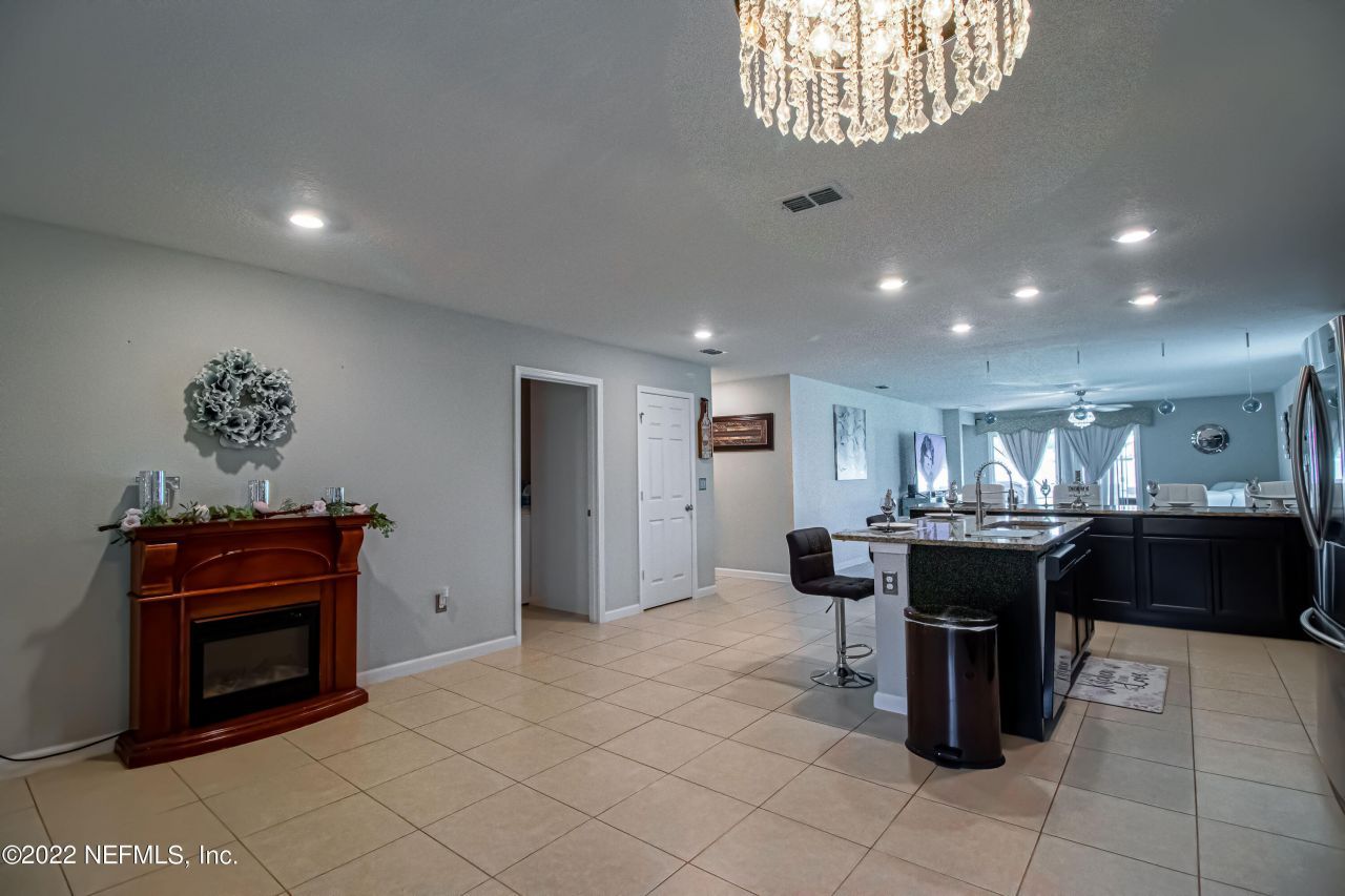 8687 Lake George Circle W, Macclenny, FL 32063 Photo
