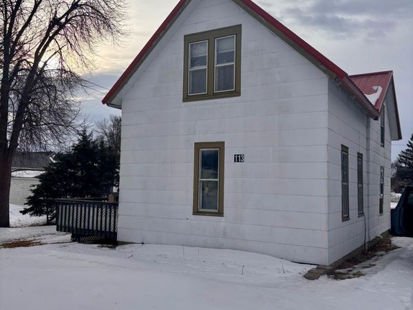 113 E Ash Street, Parkers Prairie, MN 56361
