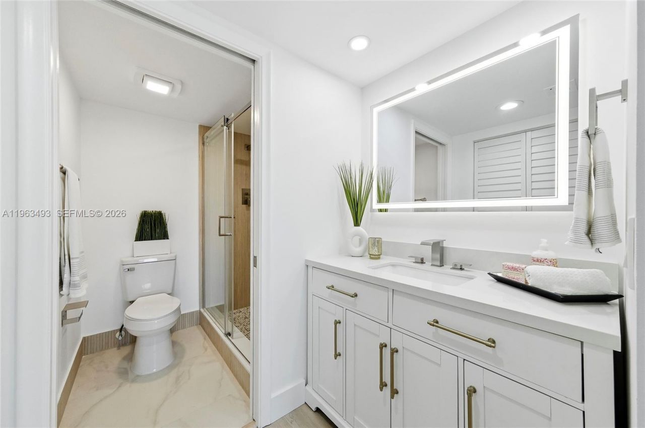 901 SW 128th Ter, Unit 204A, Pembroke Pines, FL 33027 Photo