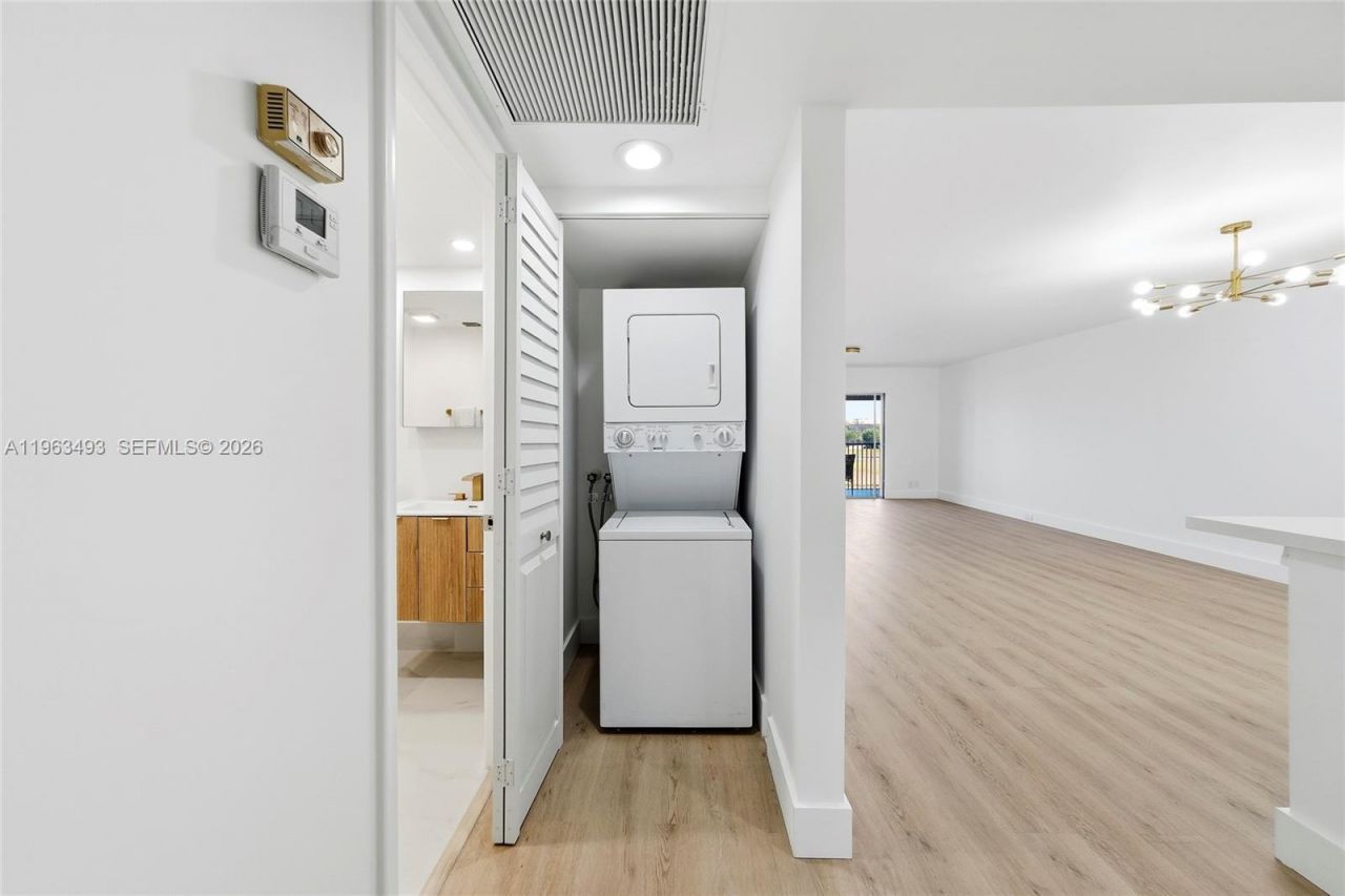 901 SW 128th Ter, Unit 204A, Pembroke Pines, FL 33027 Photo