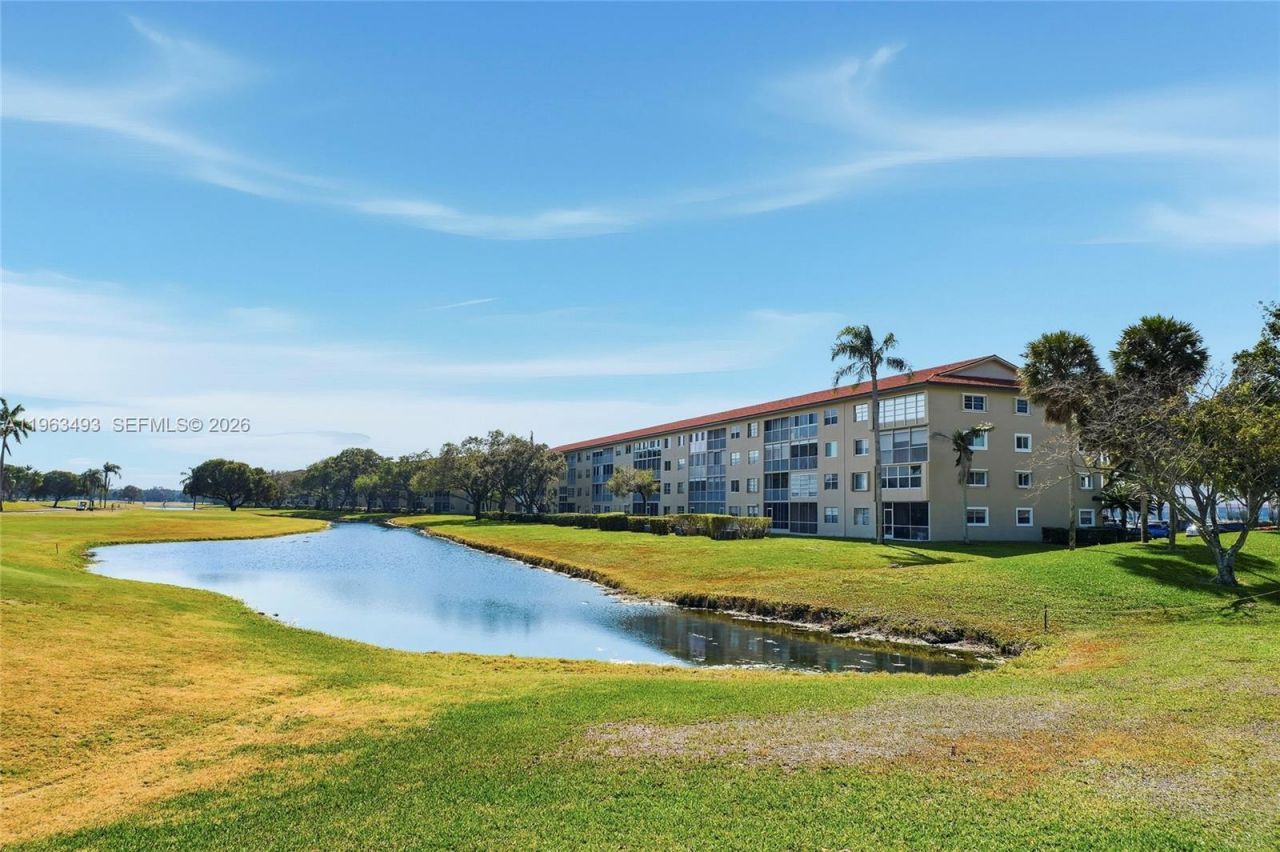 901 SW 128th Ter, Unit 204A, Pembroke Pines, FL 33027 Photo