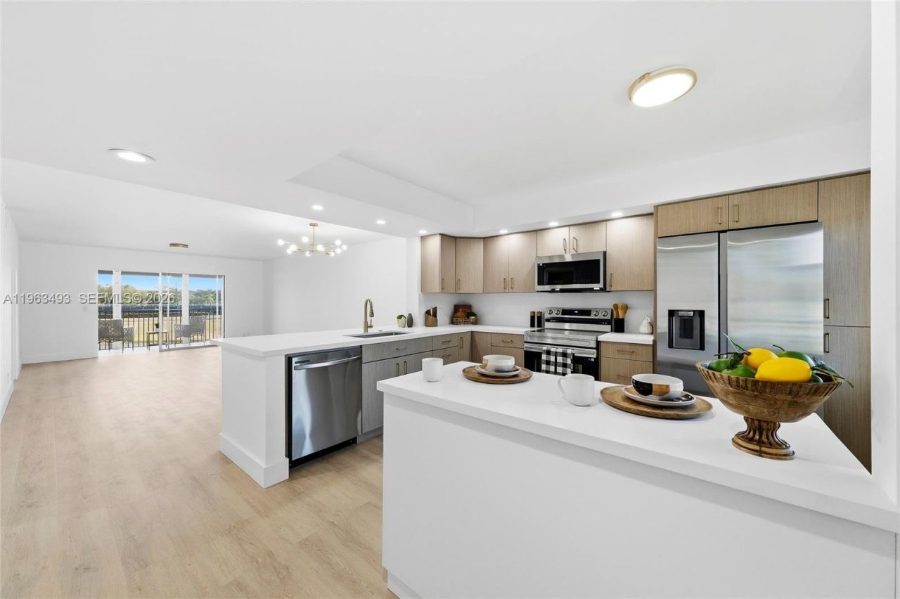 901 SW 128th Ter, Unit 204A, Pembroke Pines, FL 33027 Photo