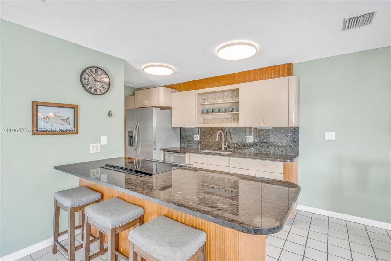 12690 Overseas Hwy , Unit 310, Marathon, FL 33050 Photo