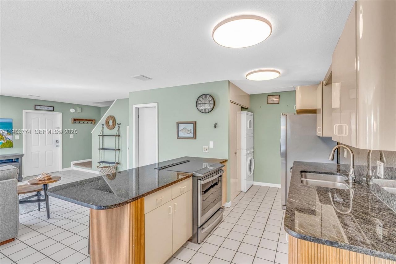 12690 Overseas Hwy , Unit 310, Marathon, FL 33050 Photo