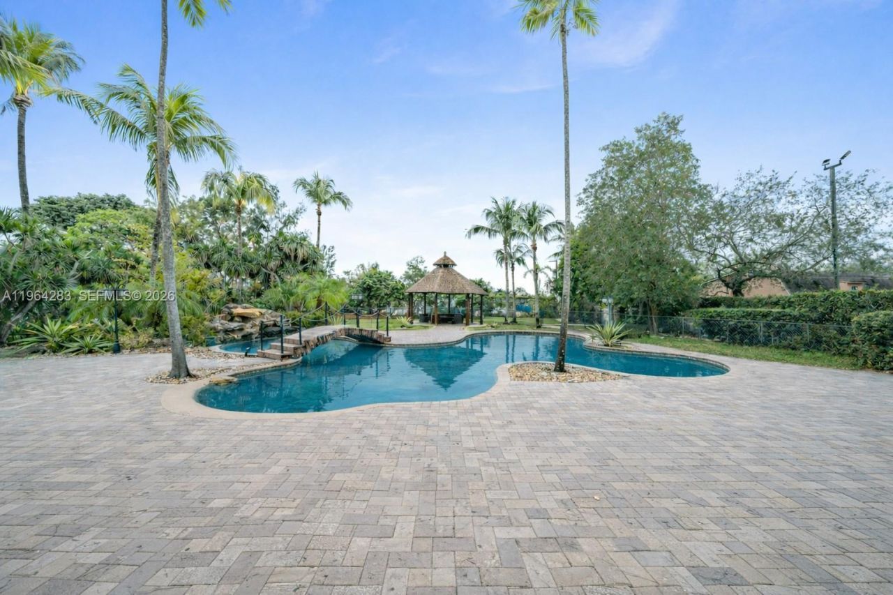 12270 SW 45th St , Miami, FL 33175 Photo