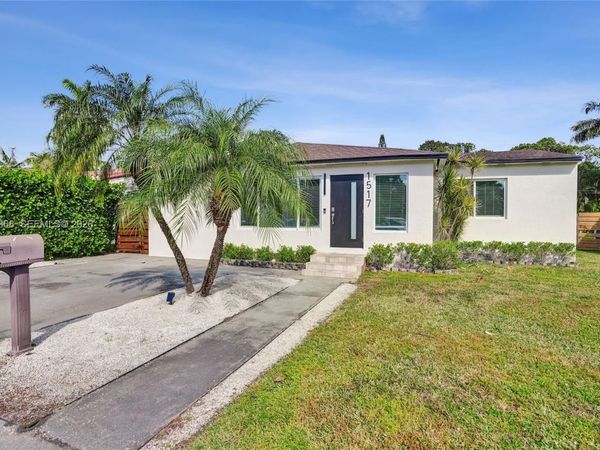 1517 Moffett St, Hollywood, FL 33020