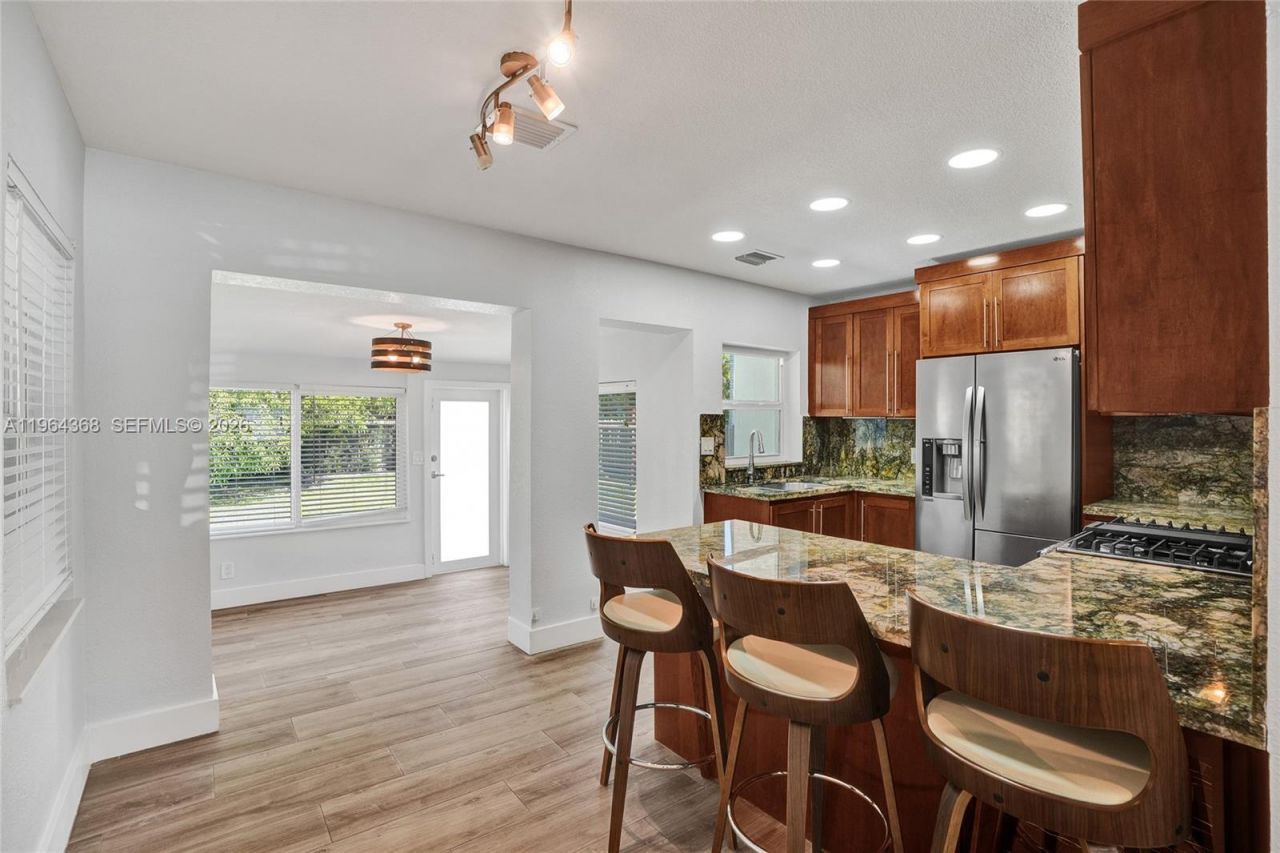 1517 Moffett St, Hollywood, FL 33020 Photo