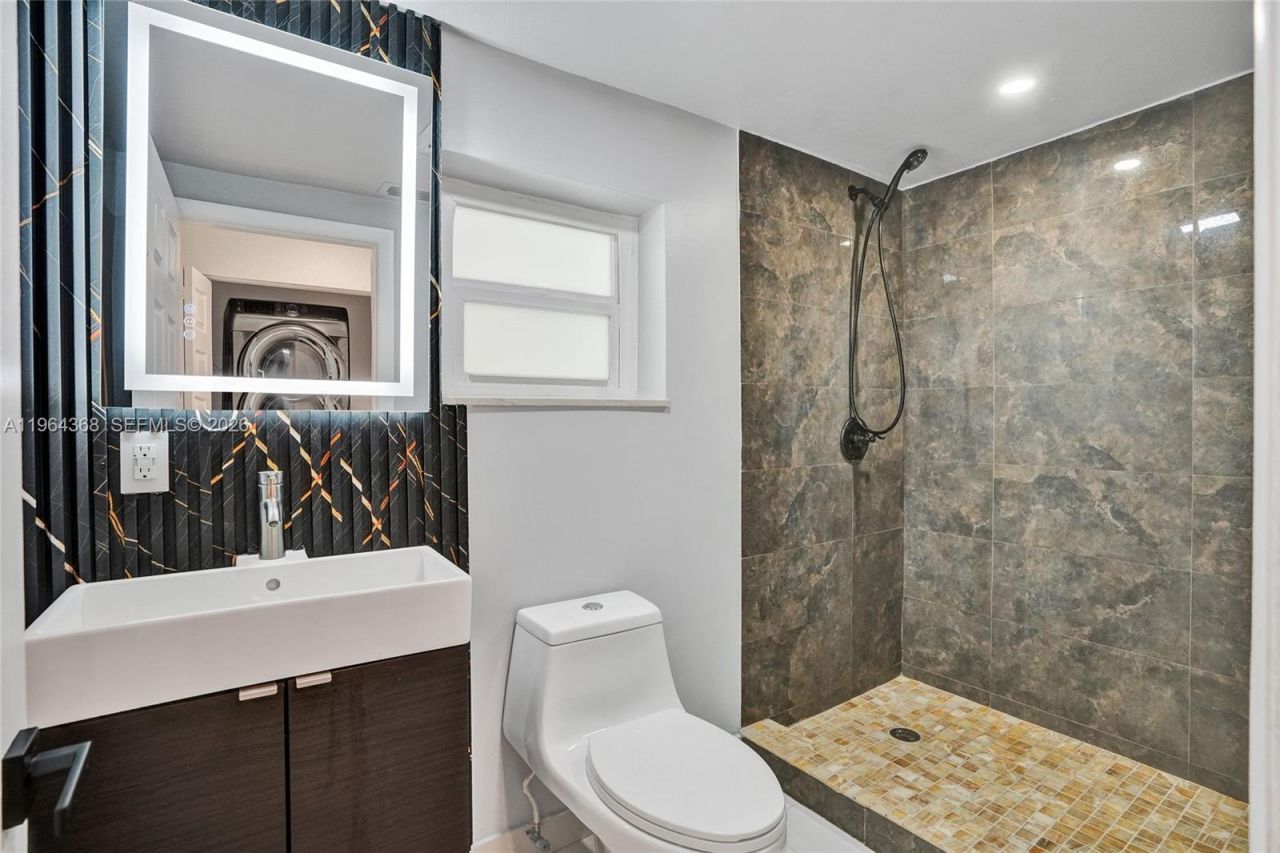 1517 Moffett St, Hollywood, FL 33020 Photo