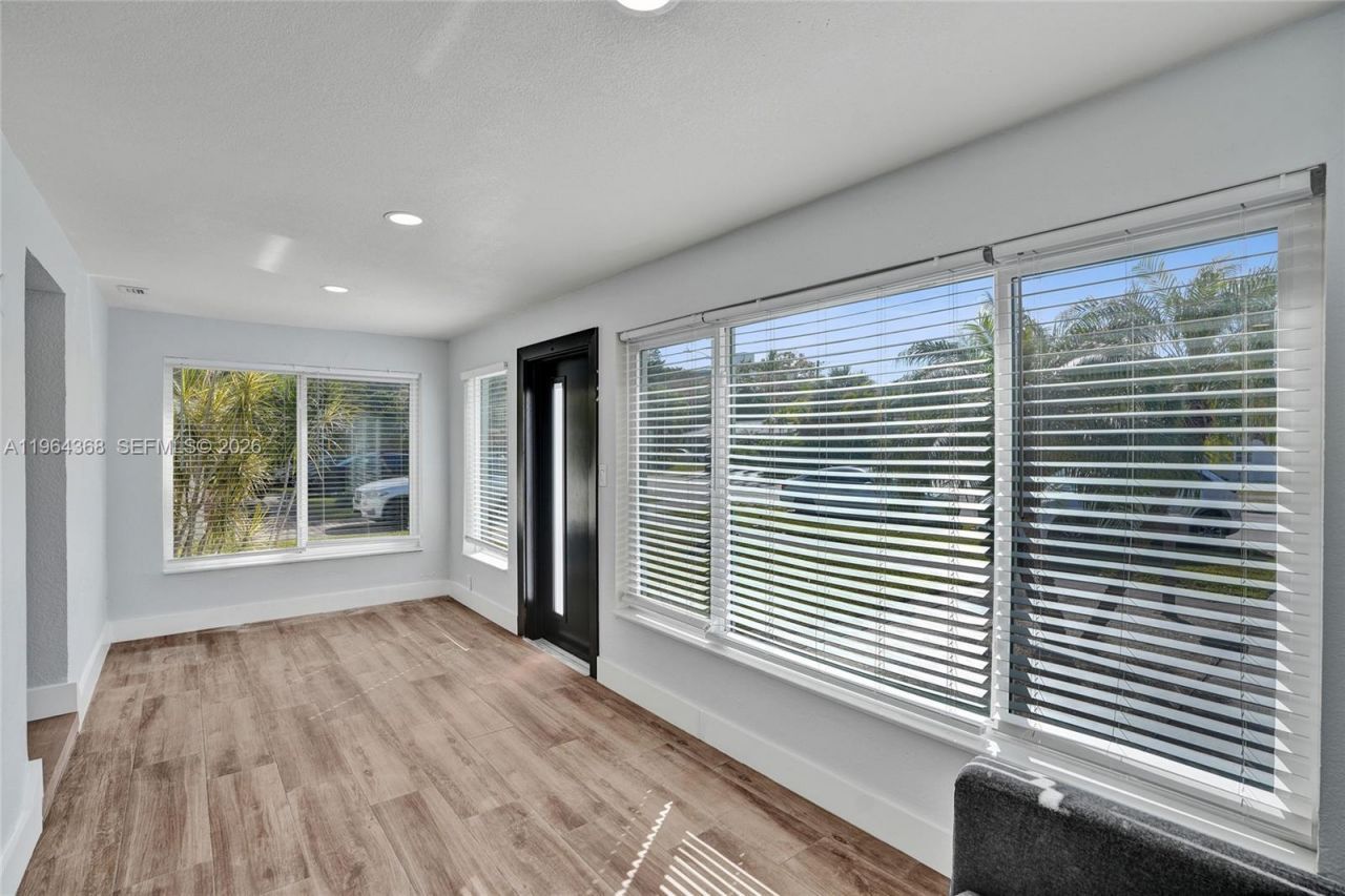 1517 Moffett St, Hollywood, FL 33020 Photo