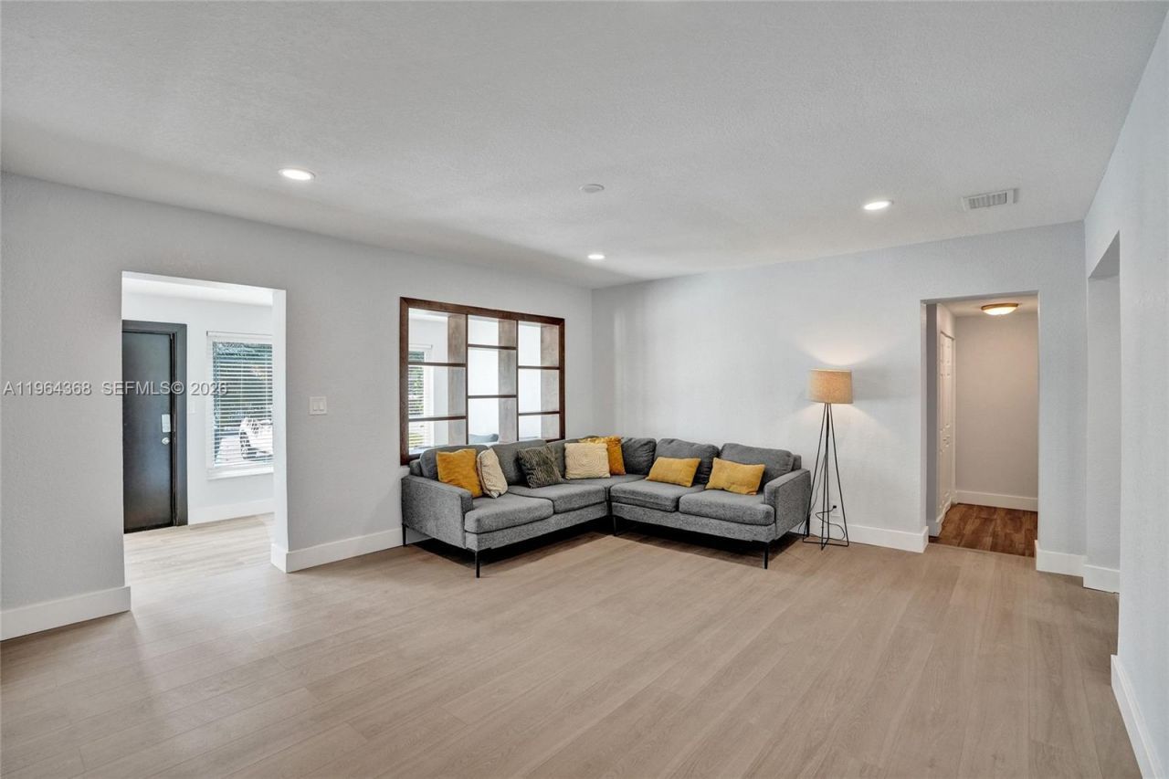 1517 Moffett St, Hollywood, FL 33020 Photo