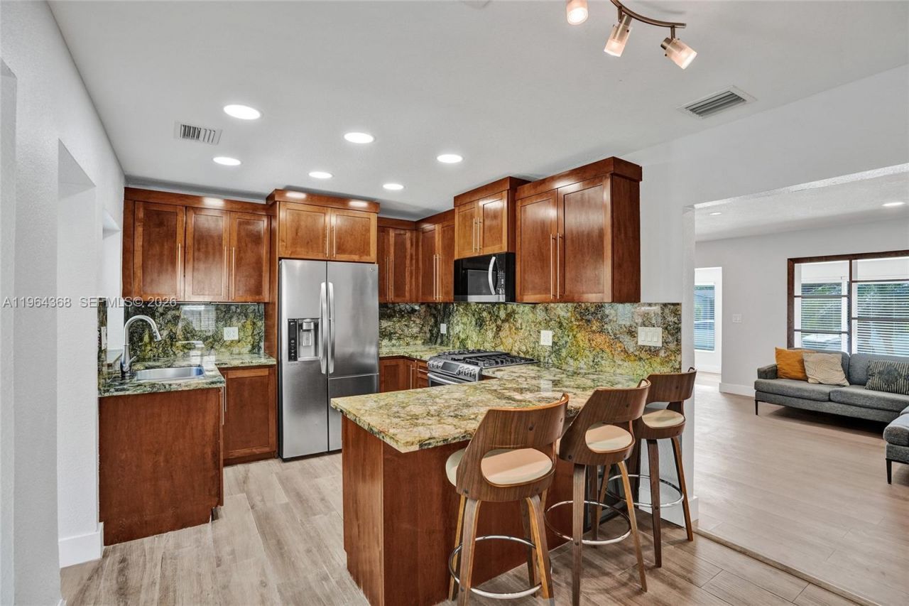 1517 Moffett St, Hollywood, FL 33020 Photo