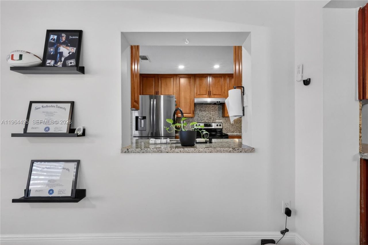 9401 NW 81st Ct, Tamarac, FL 33321 Photo