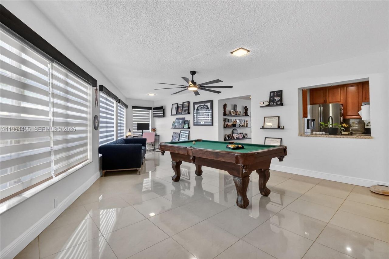 9401 NW 81st Ct, Tamarac, FL 33321 Photo