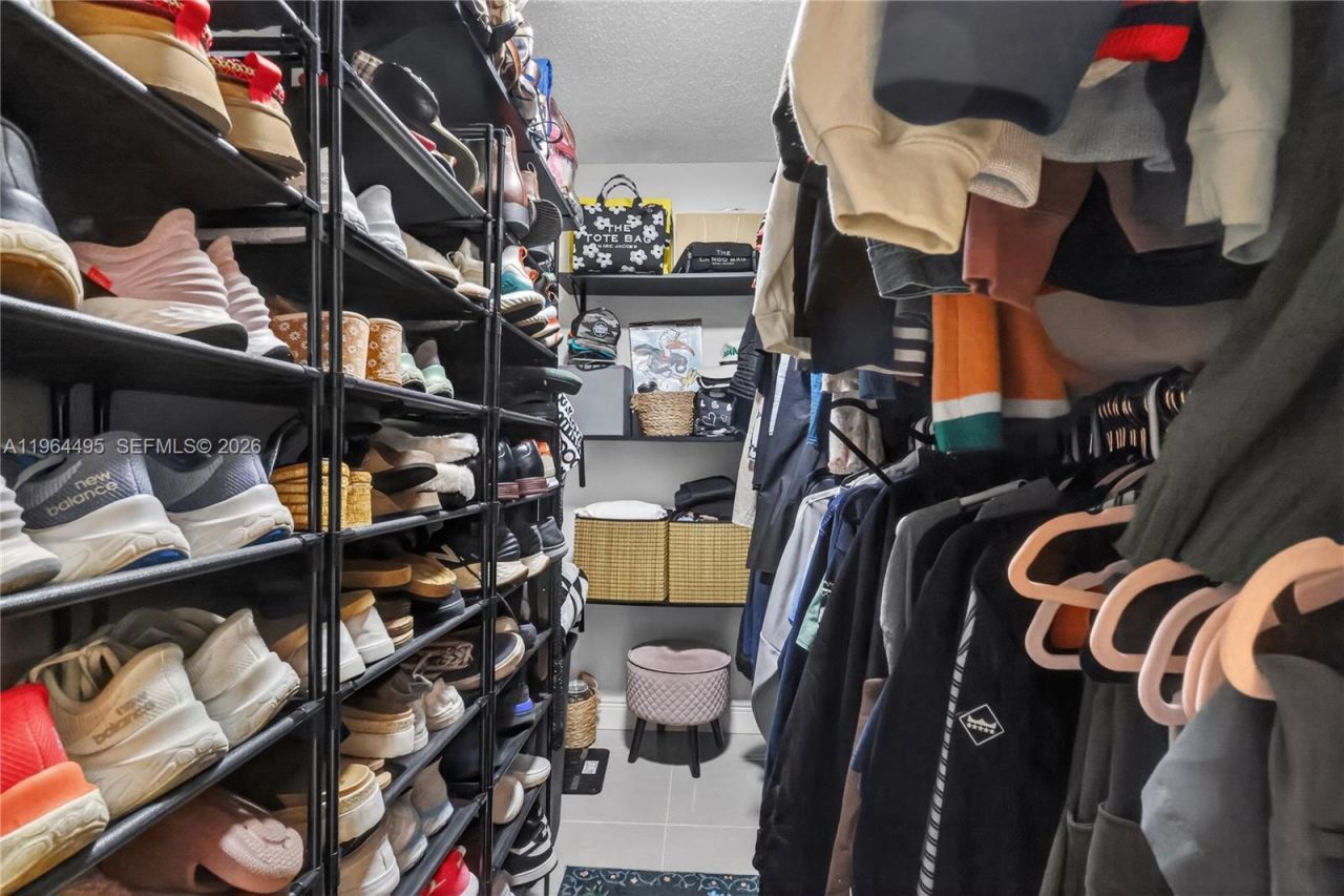 9401 NW 81st Ct, Tamarac, FL 33321 Photo