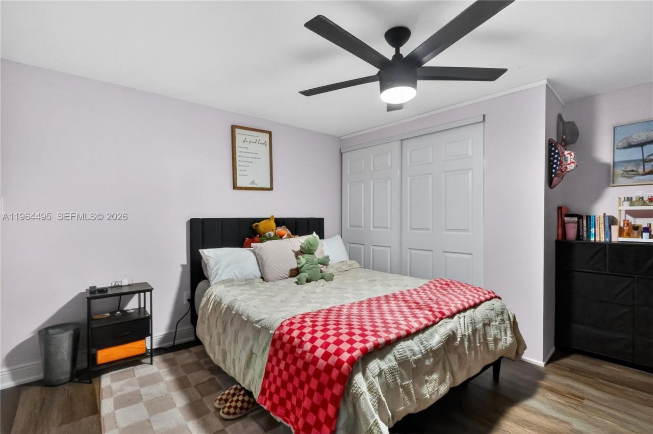 9401 NW 81st Ct, Tamarac, FL 33321 Photo