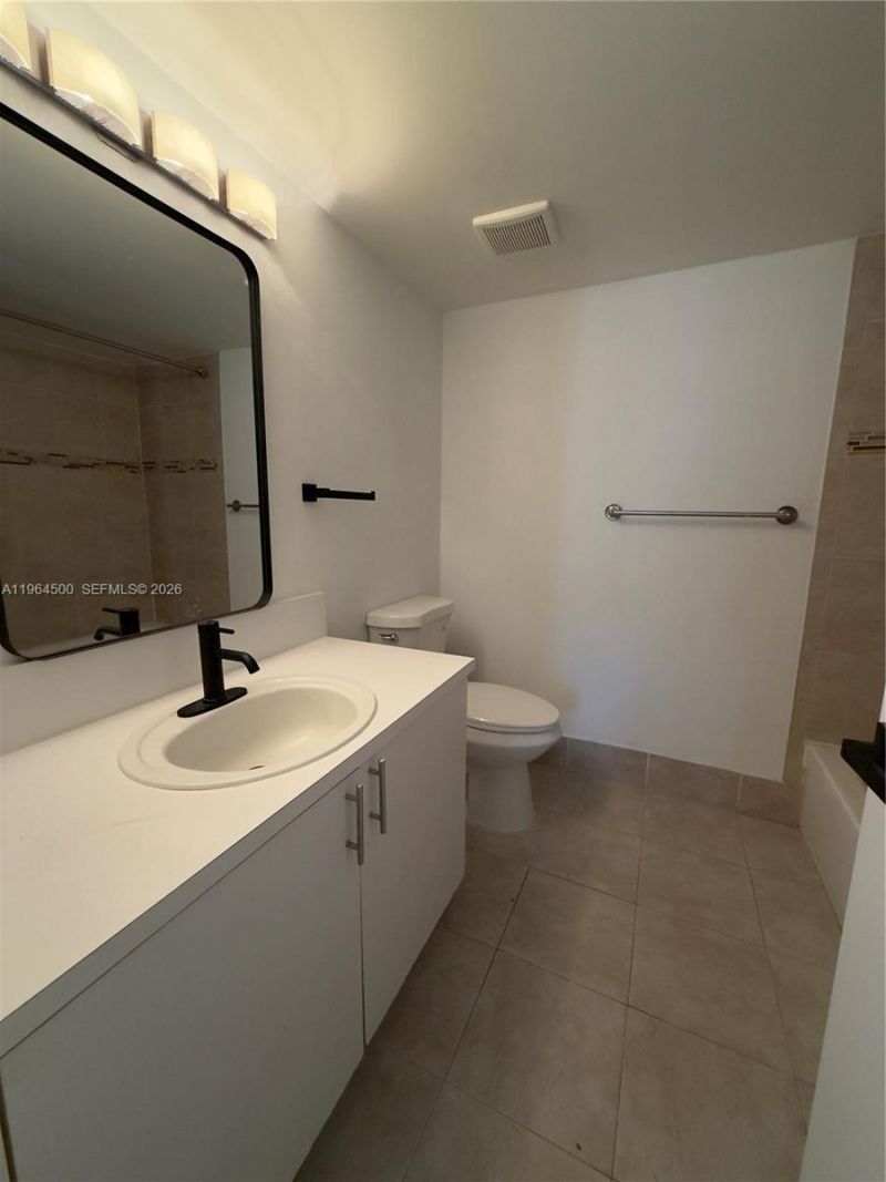 12172 Saint Andrews Pl, Unit 209, Miramar, FL 33025 Photo